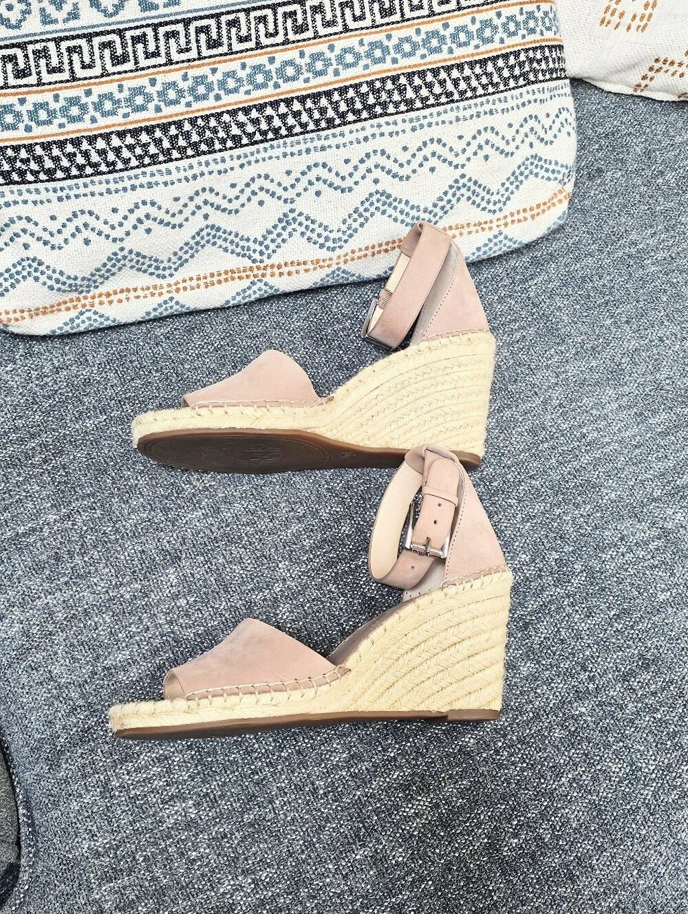 Taupe Espadrille Wedges Vince Camuto - Picture 4 of 8